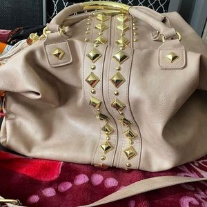 A Steven Madden Bag